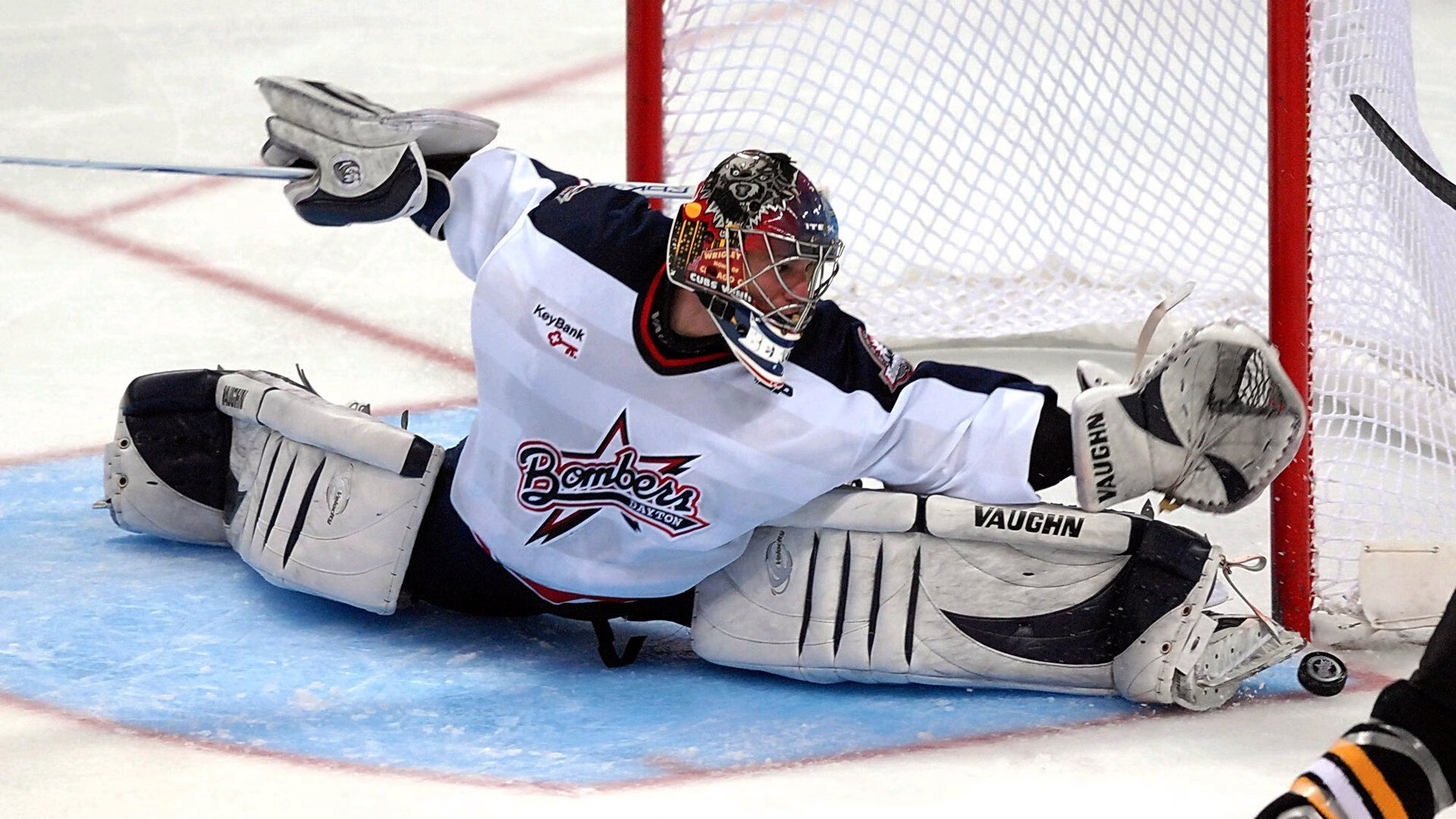 爱游戏网页版-帕特森展现出全面的战术适应力，让袋鼠队在各个方面都占有优势